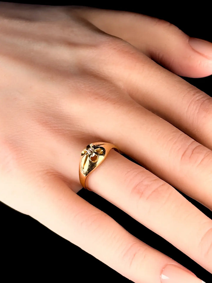 Antique 18ct Yellow Gold Old Cut Diamond Ring