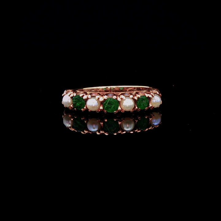 Vintage 9ct Yellow Gold Emerald and Pearl Seven Stone Ring