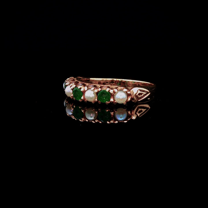 Vintage 9ct Yellow Gold Emerald and Pearl Seven Stone Ring