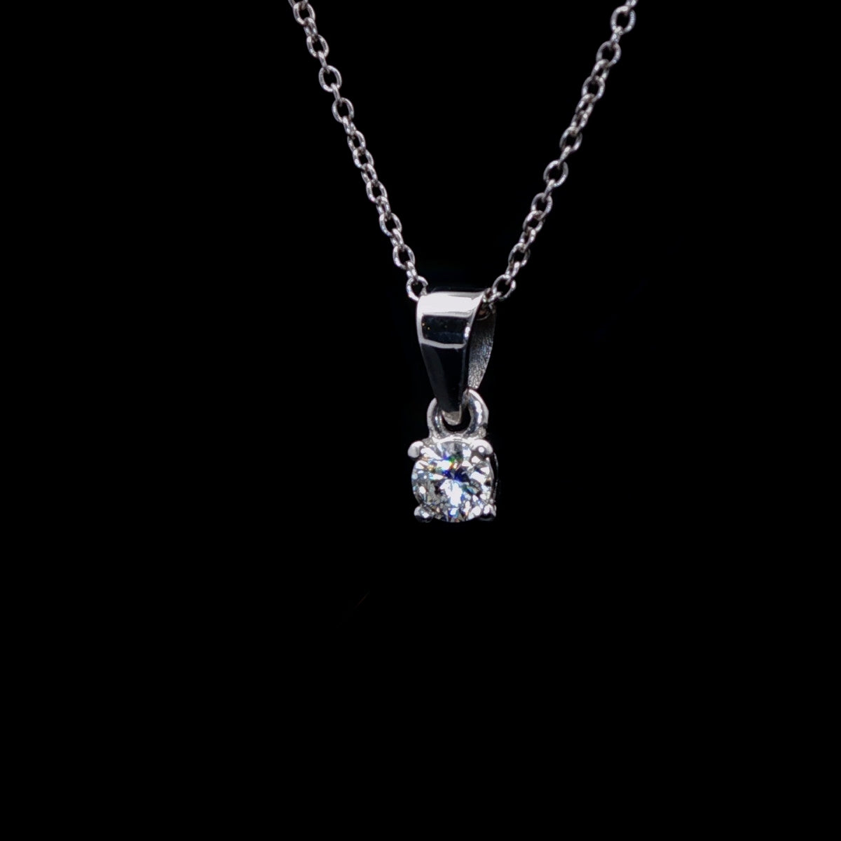 18ct White Gold 0.25ct Single Stone Diamond Pendant