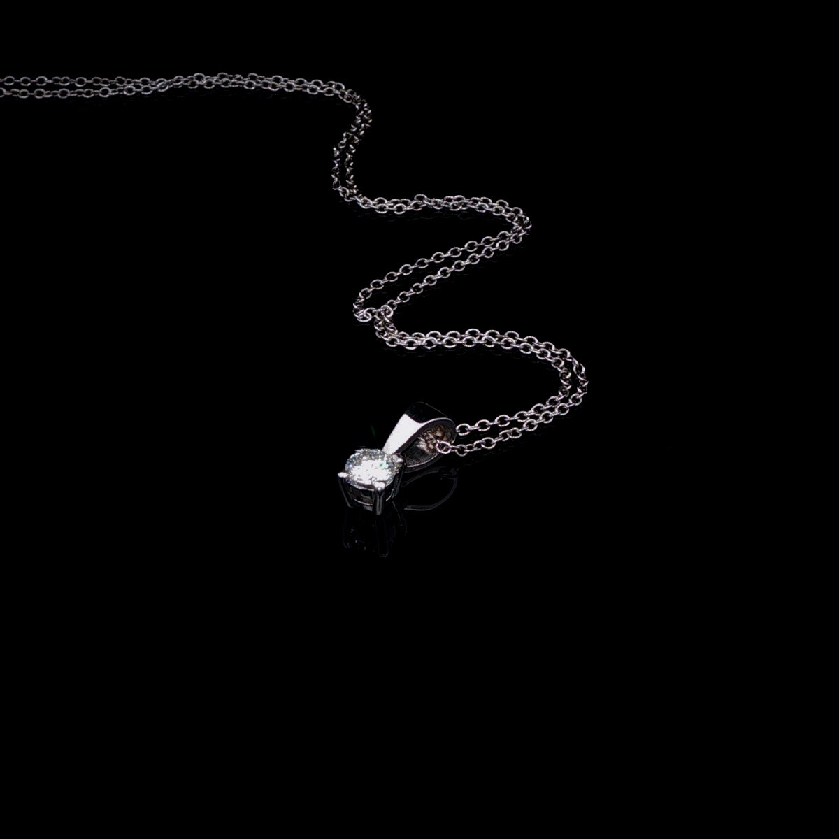 18ct White Gold 0.25ct Single Stone Diamond Pendant