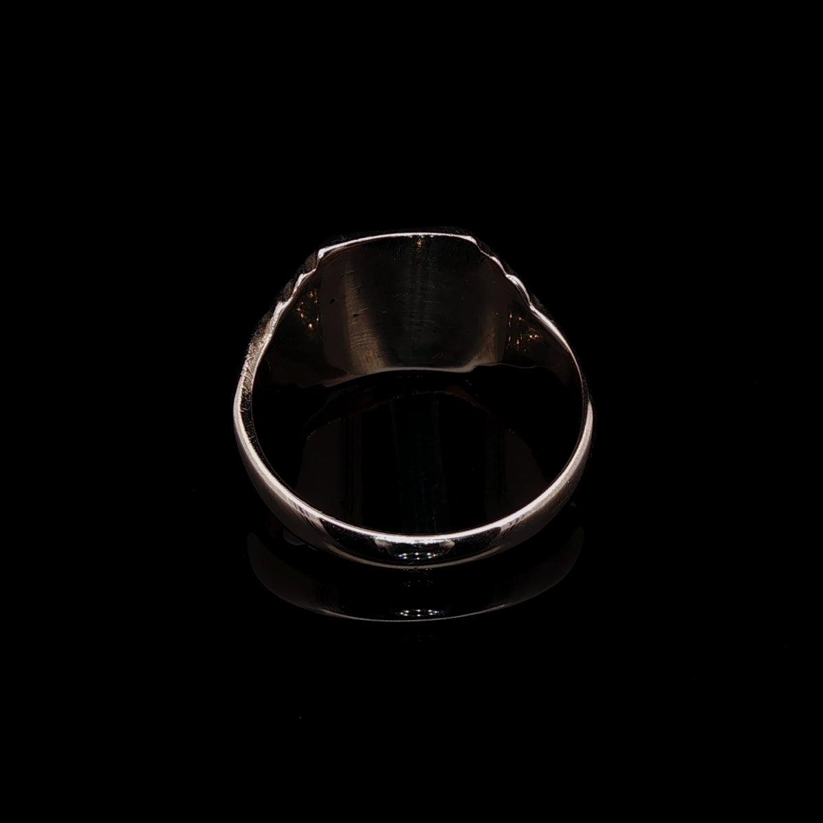 9ct Yellow Gold Rectangular Signet Ring, Hallmarked Birmingham 1963, 6.3grams