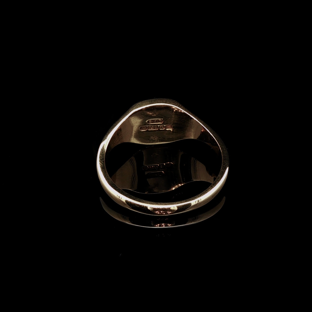 18ct Yellow Gold Oval Signet Ring, 5.4grams