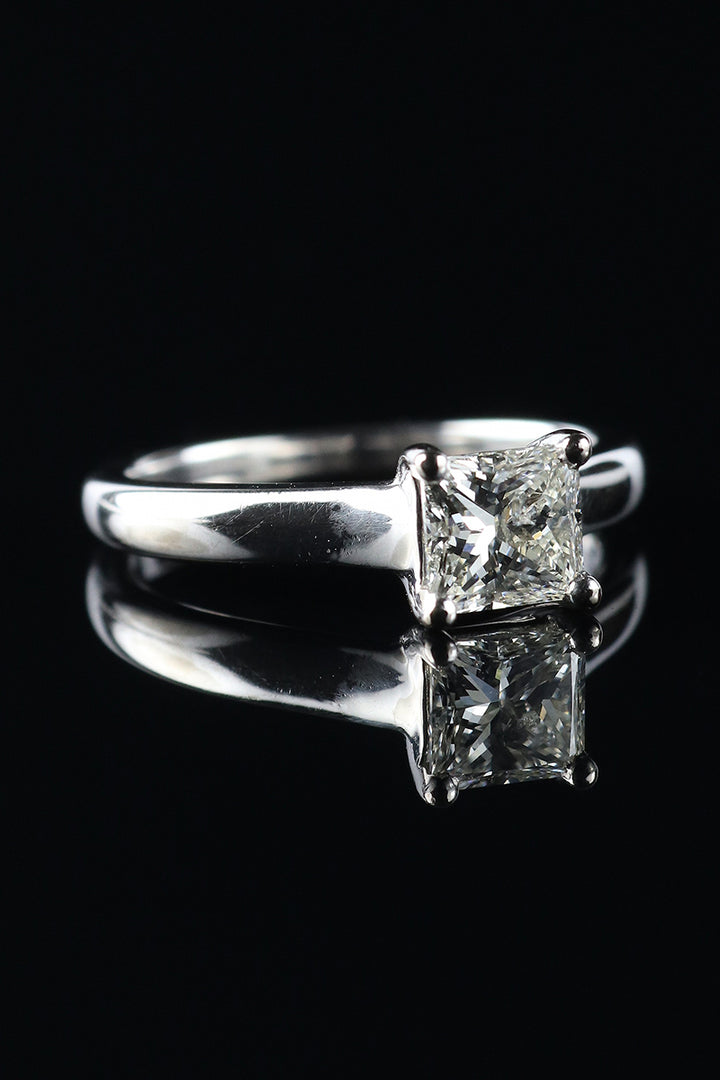 18ct White Gold Princess Cut Diamond Solitaire Ring 0.80ct