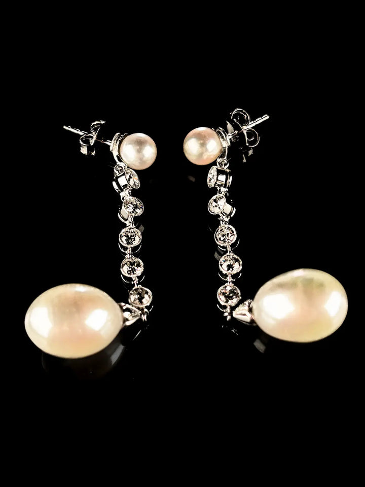 18ct White Gold Fresh Water Cultured Pearl and Diamond Drop Earrings