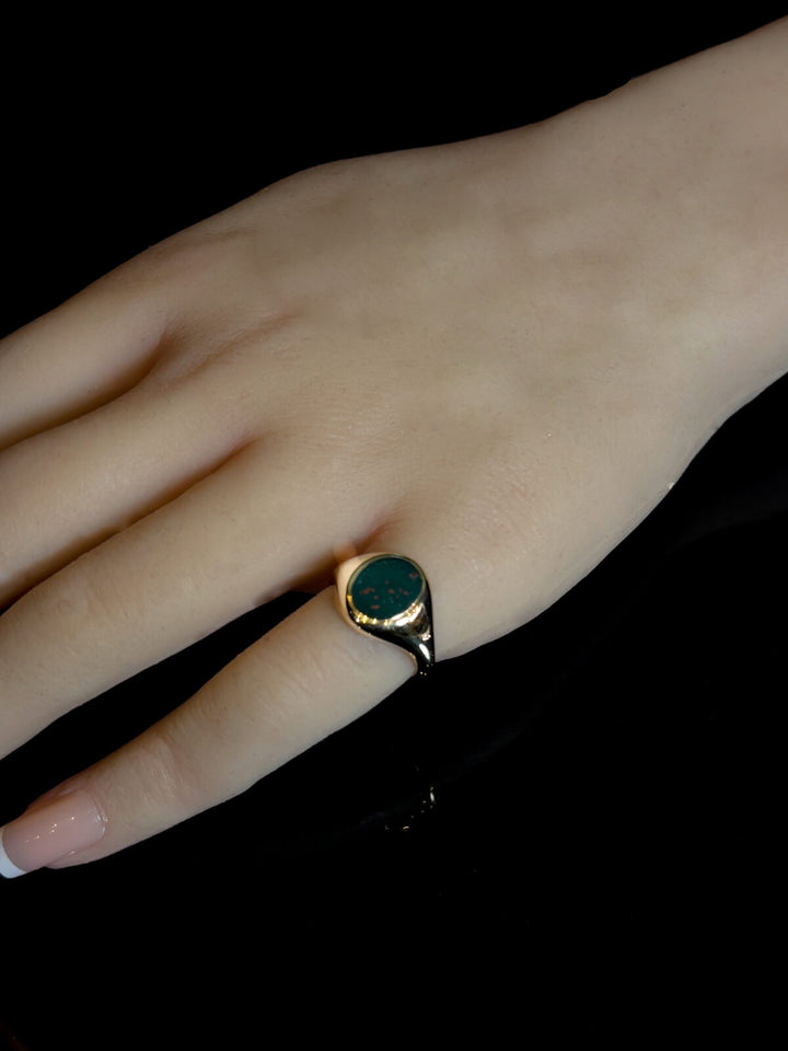 9ct Yellow Gold Bloodstone Signet Ring