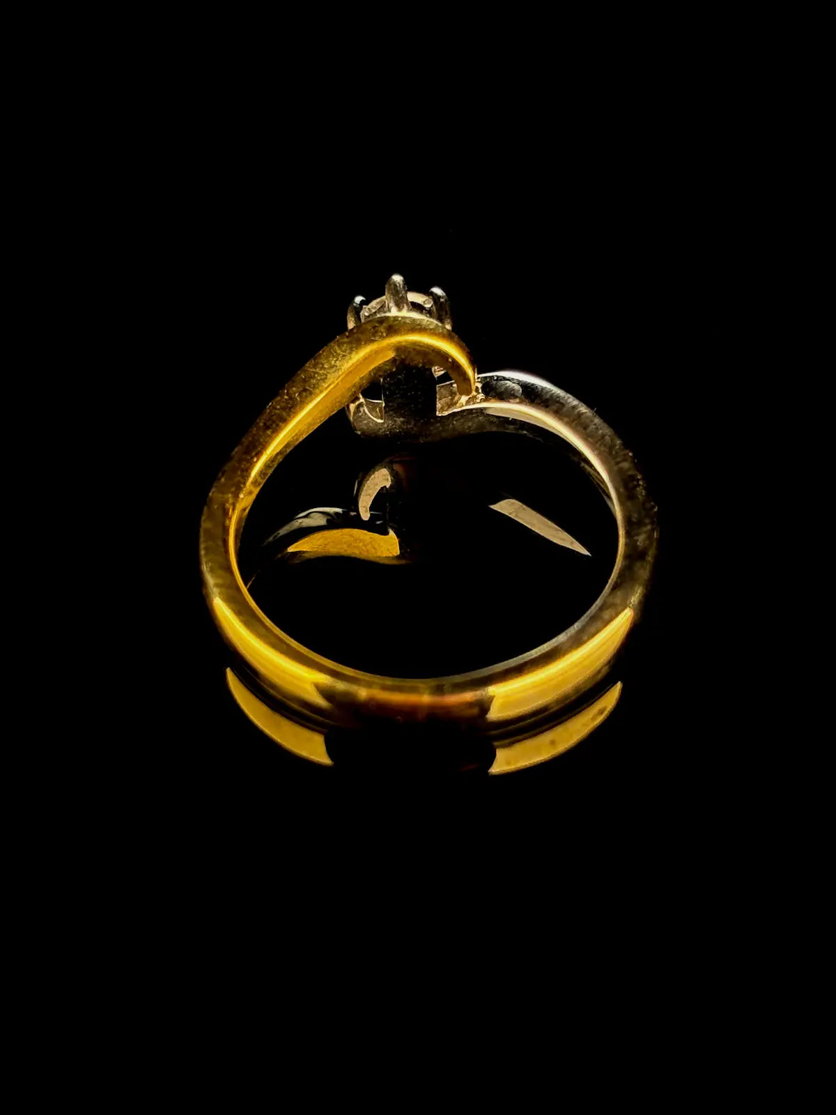 Vintage 18ct Gold Single Stone 0.25ct Diamond Twist Ring