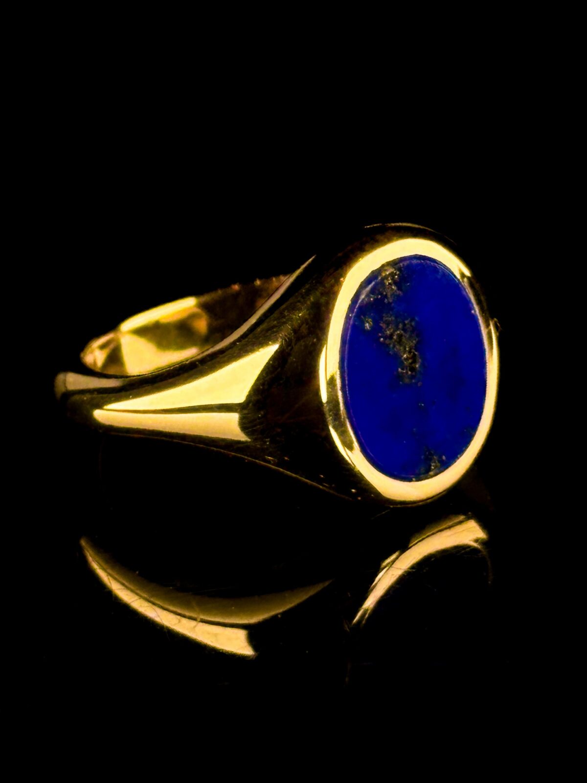 9ct Yellow Gold Lapis Signet Ring