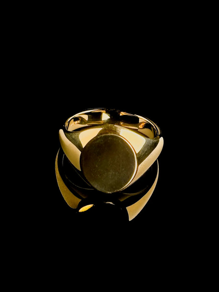 18ct Yellow Gold Signet Ring