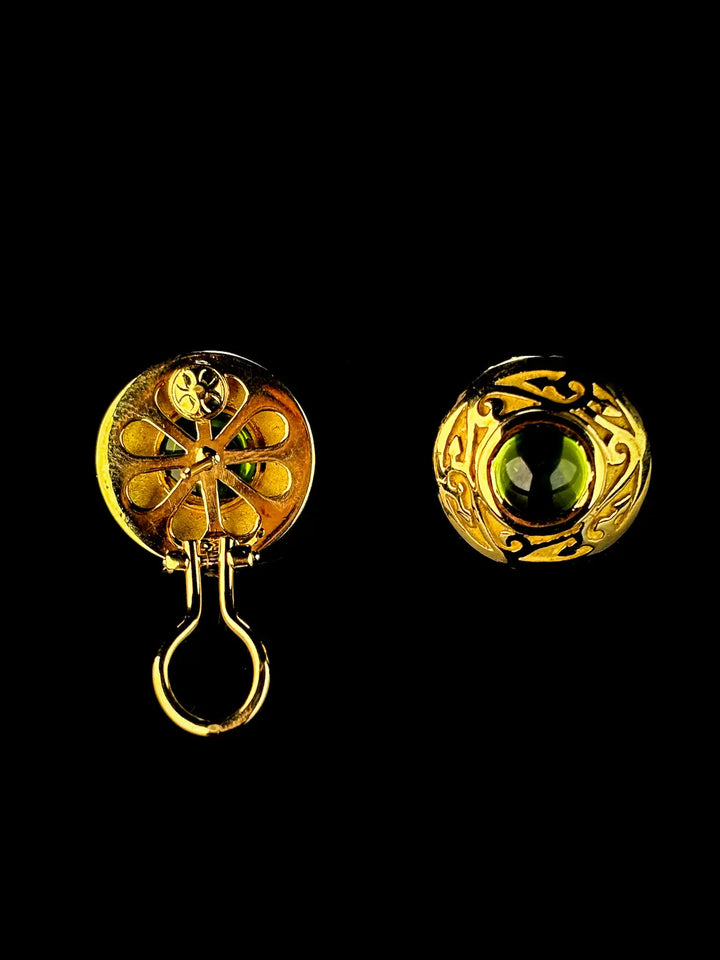 18ct Yellow Gold Peridot Cabochon Earrings