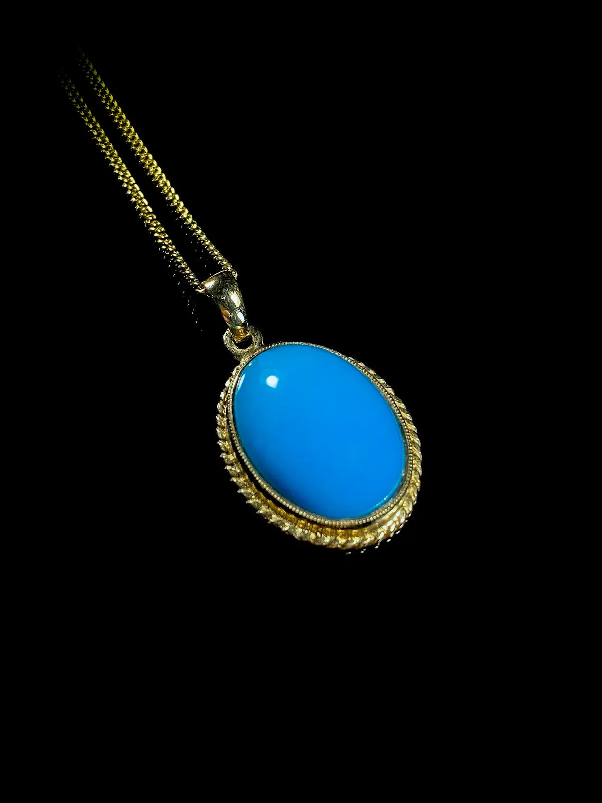 9ct Yellow Gold Oval Turquoise Pendant