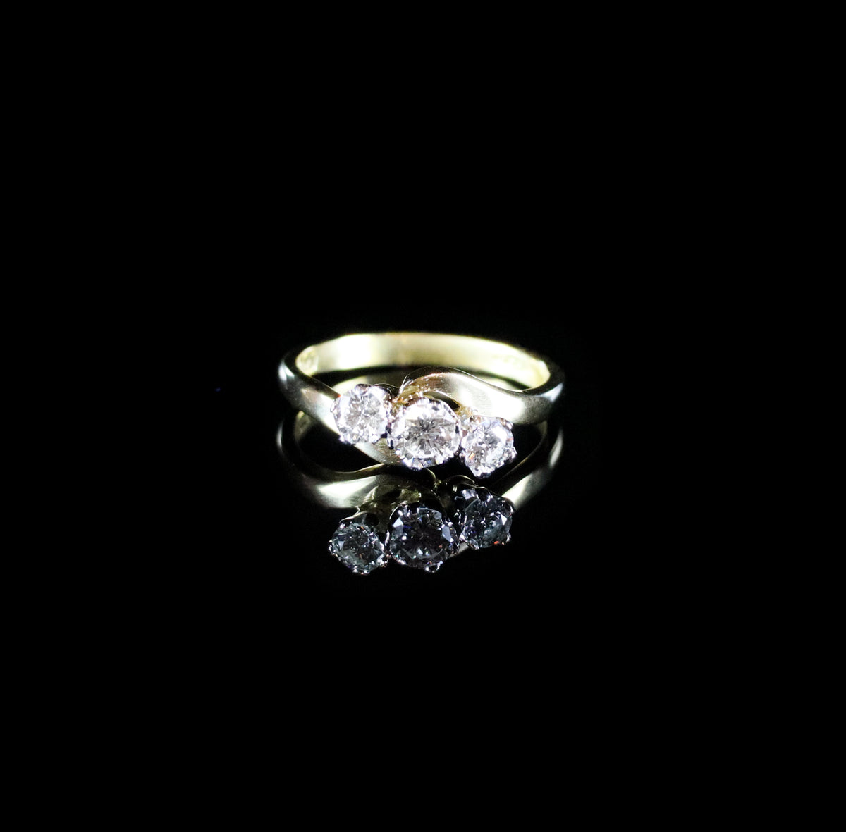 18ct Gold Three Stone Diamond Twist Ring