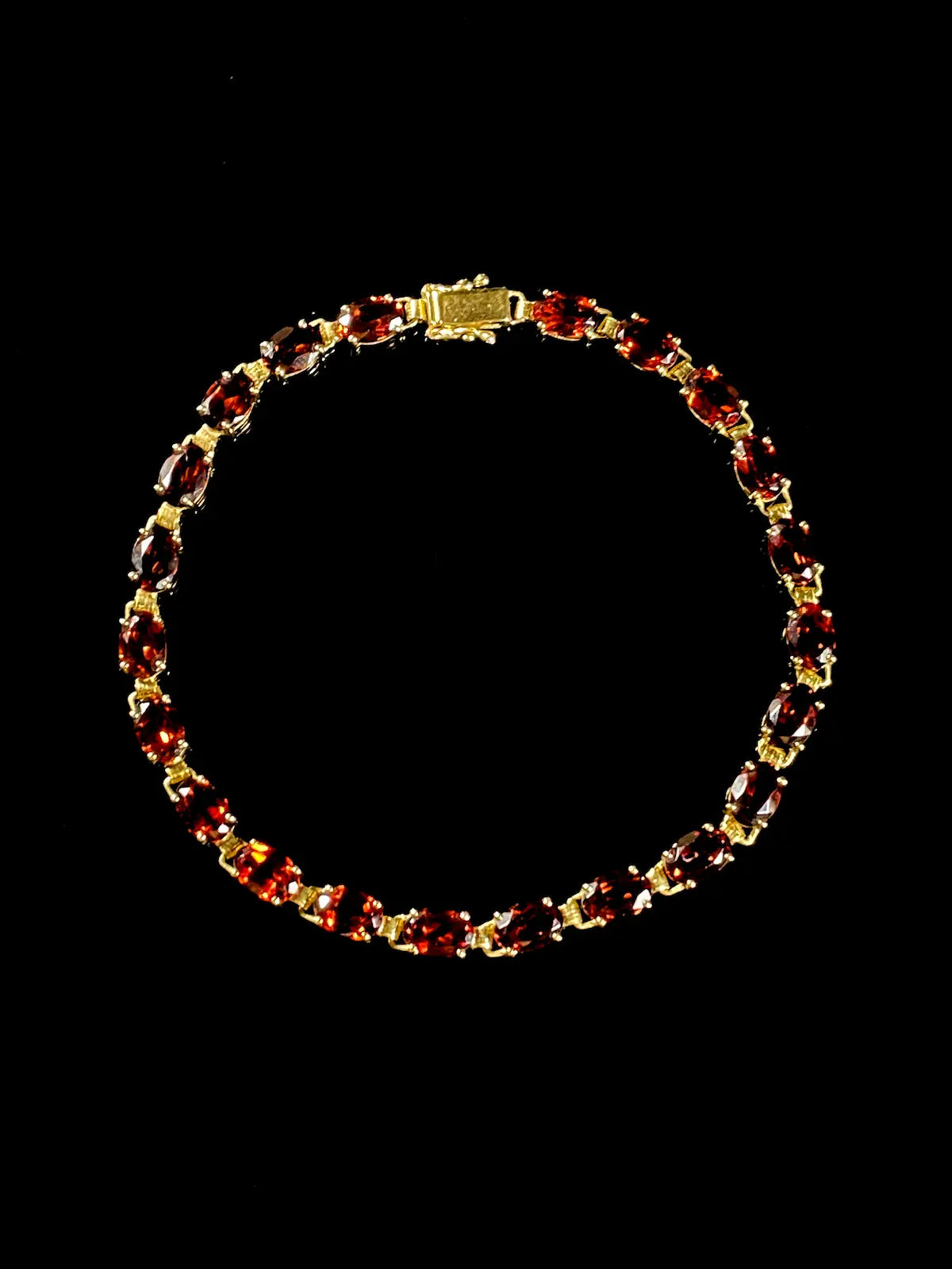 Vintage 9ct Yellow Gold Stone-Set Garnet Bracelet