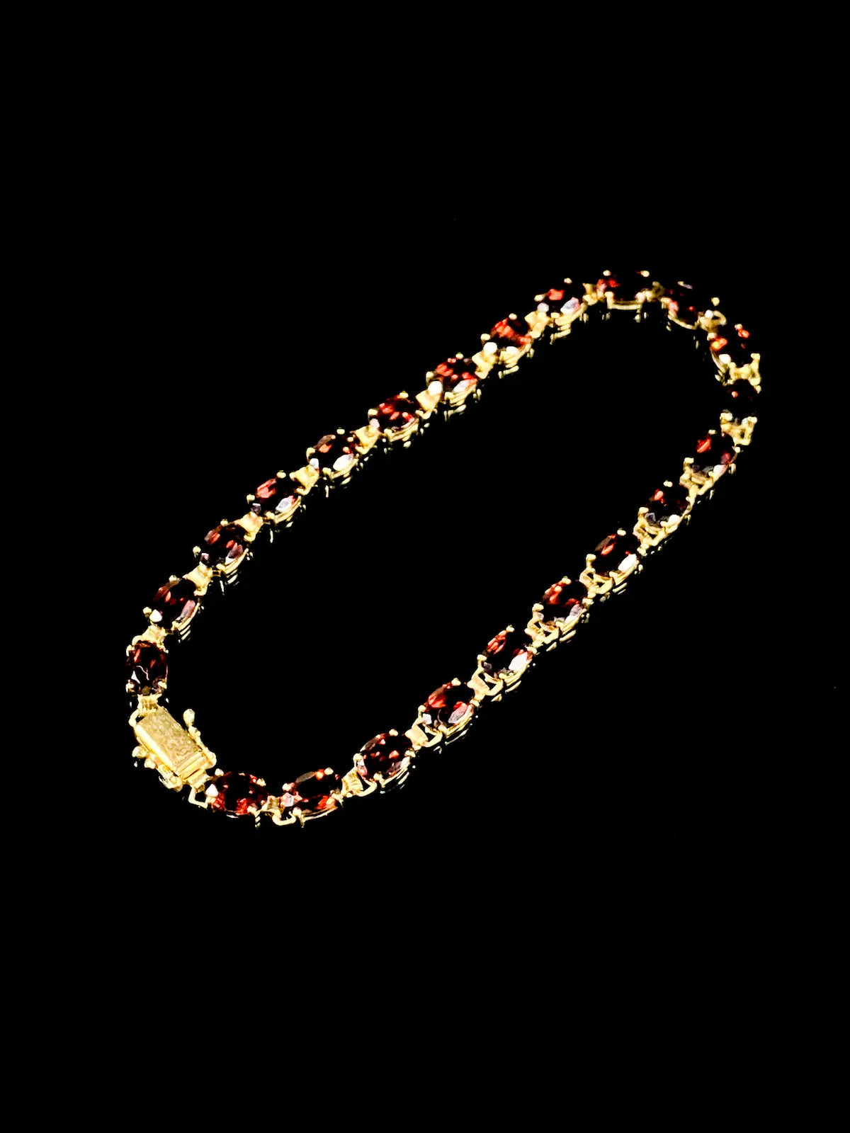 Vintage 9ct Yellow Gold Stone-Set Garnet Bracelet