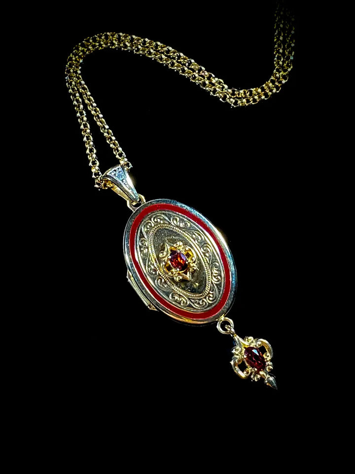 14ct Gold Royal Doulton Limited Addition Garnet Locket