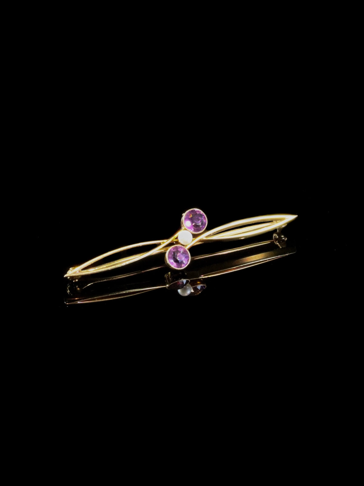 15ct Yellow Gold Amethyst and Pearl Twist Bar Brooch