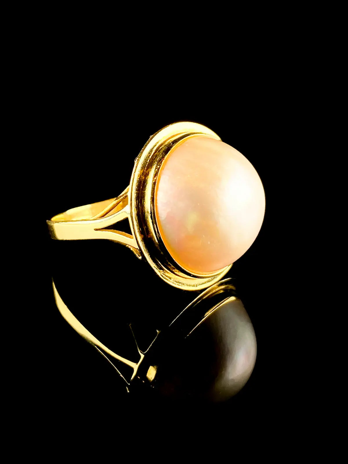 Vintage 18ct Yellow Gold Mabé Pearl Ring