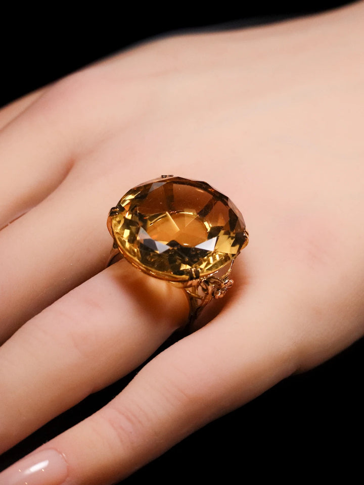 Large 18ct Yellow Gold Oval Citrine Single Stone Ring