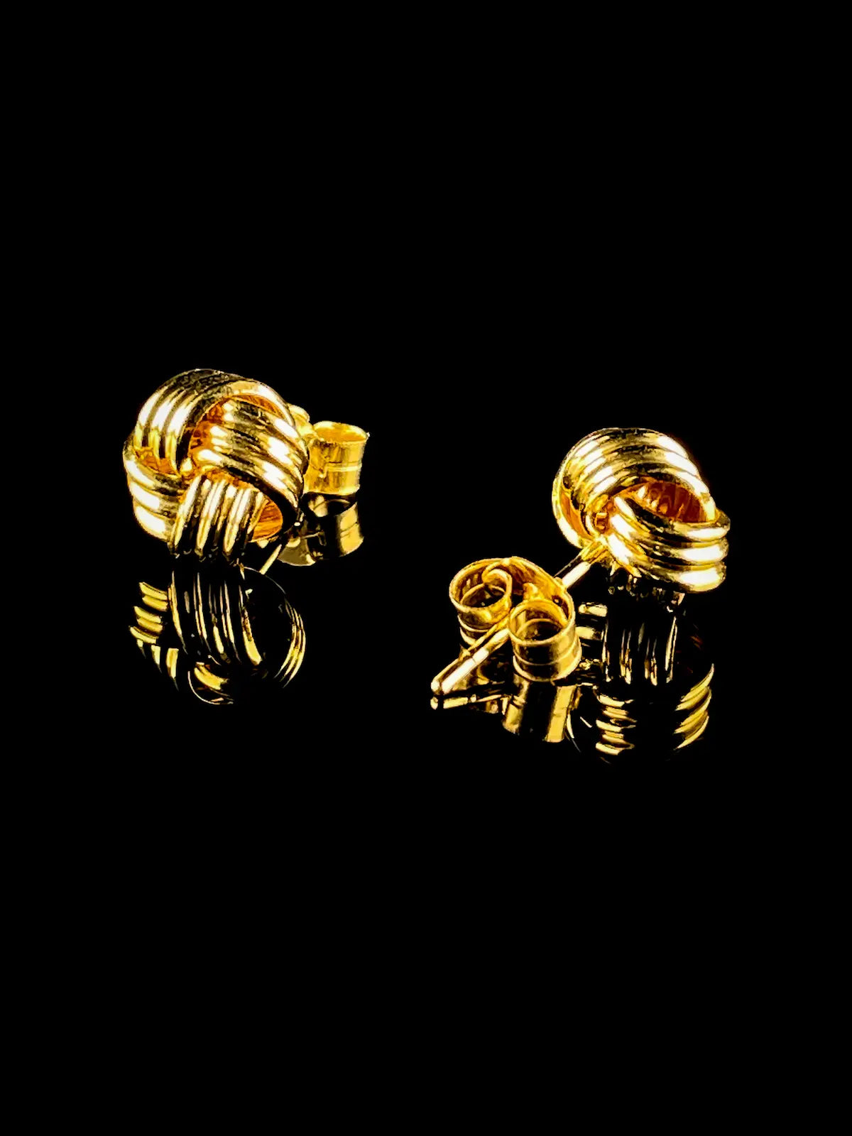 18ct Yellow Gold Textured Knot Earrings