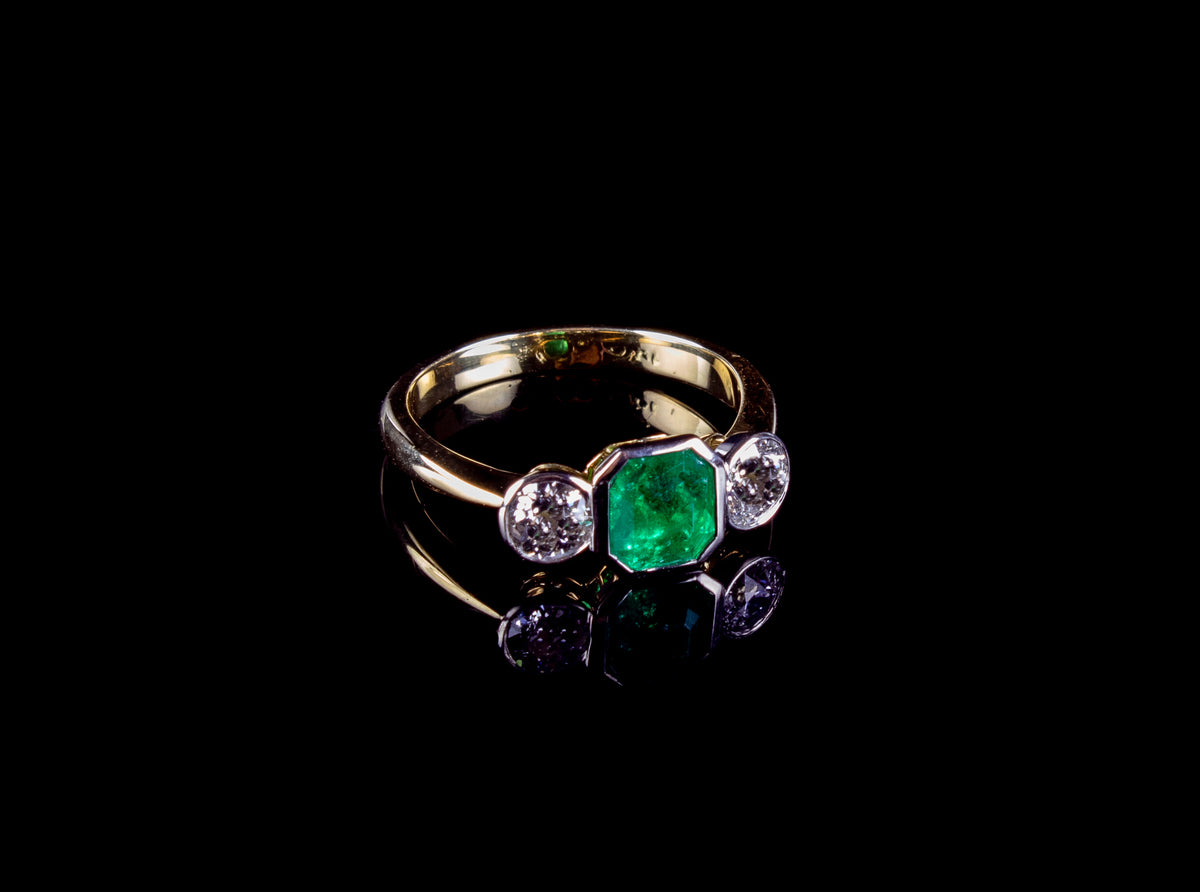 18ct Gold Three Stone Old Cut Diamond and Emerald Ring