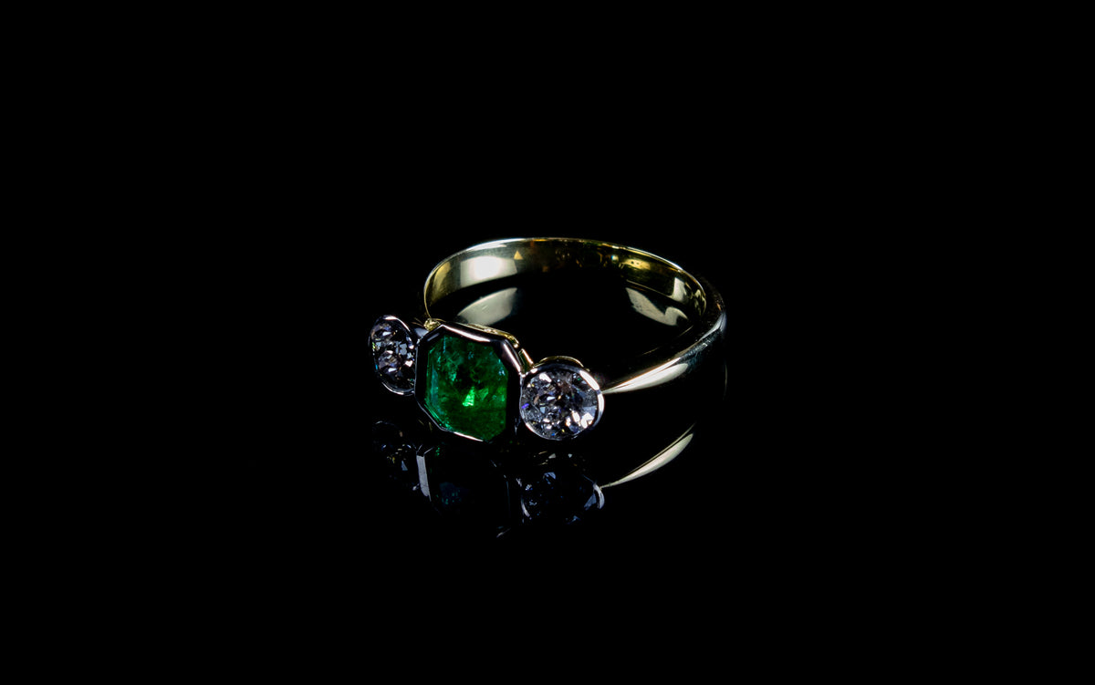 18ct Gold Three Stone Old Cut Diamond and Emerald Ring