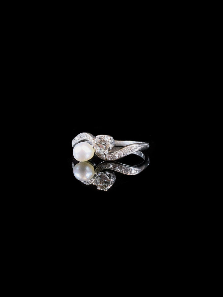 White Gold Pearl and Diamond Twist Ring with Diamond Shoulders