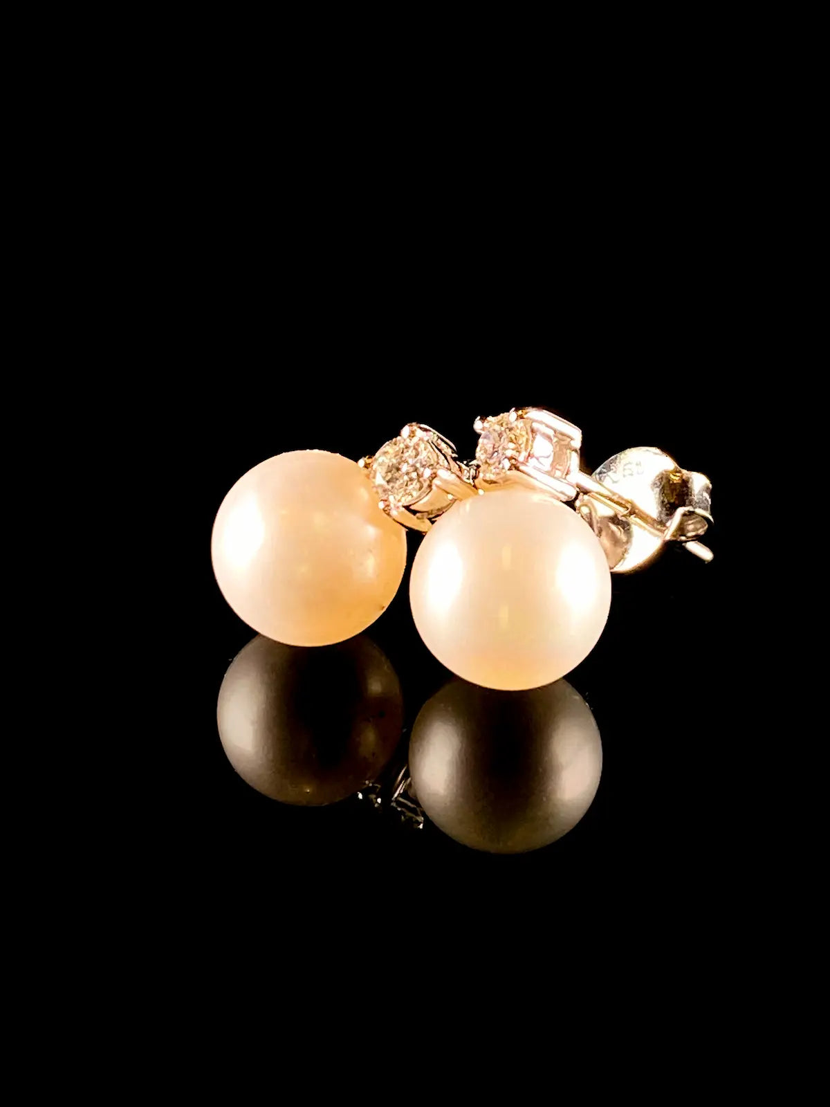 18ct White Gold Pearl and Diamond Stud Earrings, 0.20ct