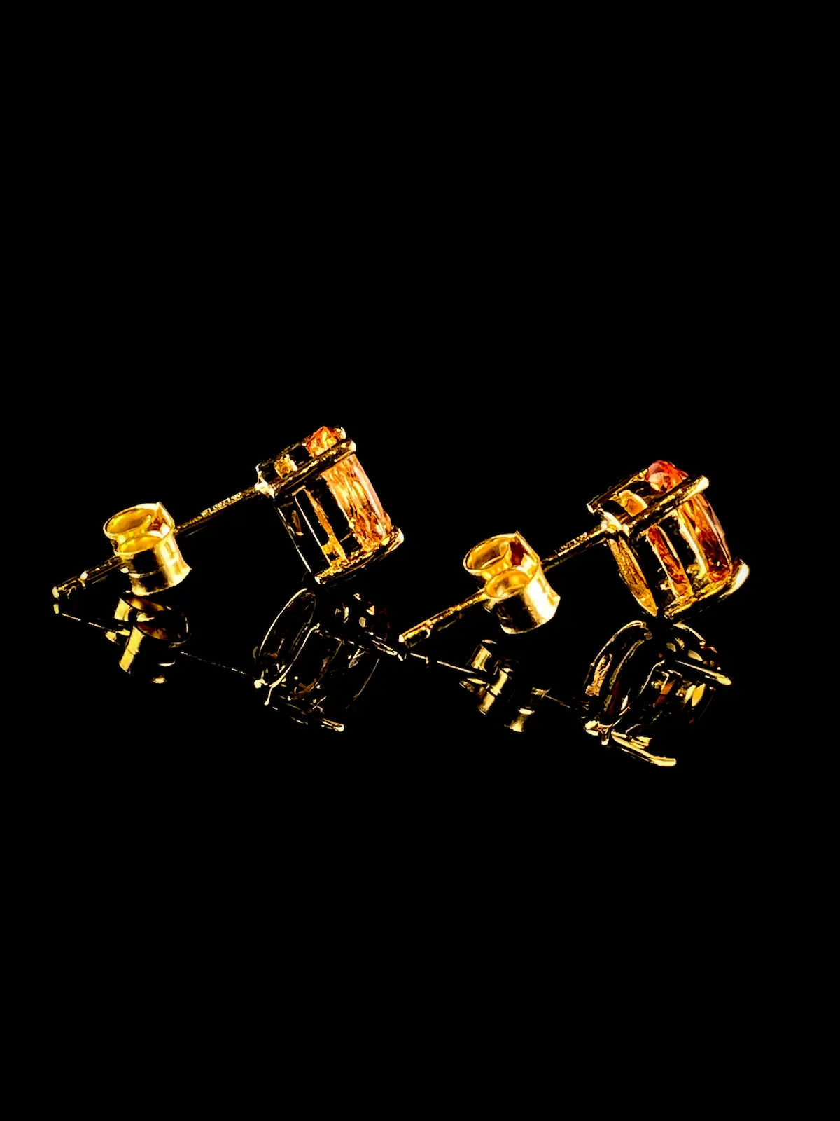 18ct Gold Yellow Topaz Stud Earrings, 1.85ct