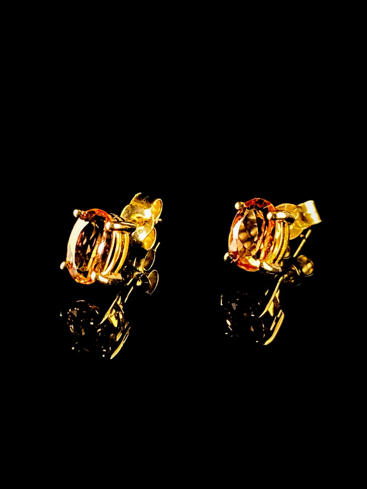 18ct Gold Yellow Topaz Stud Earrings, 1.85ct