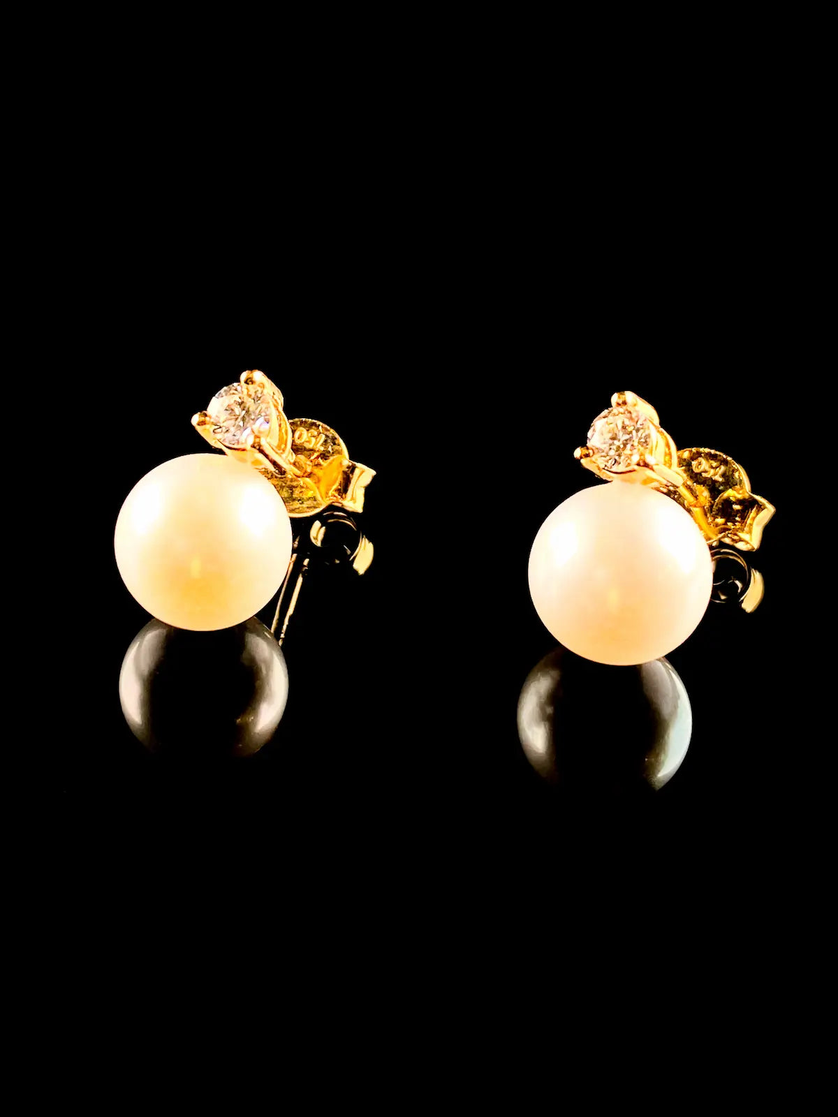 18ct Yellow Gold Akoya Pearl and 0.20ct Diamond Earrings
