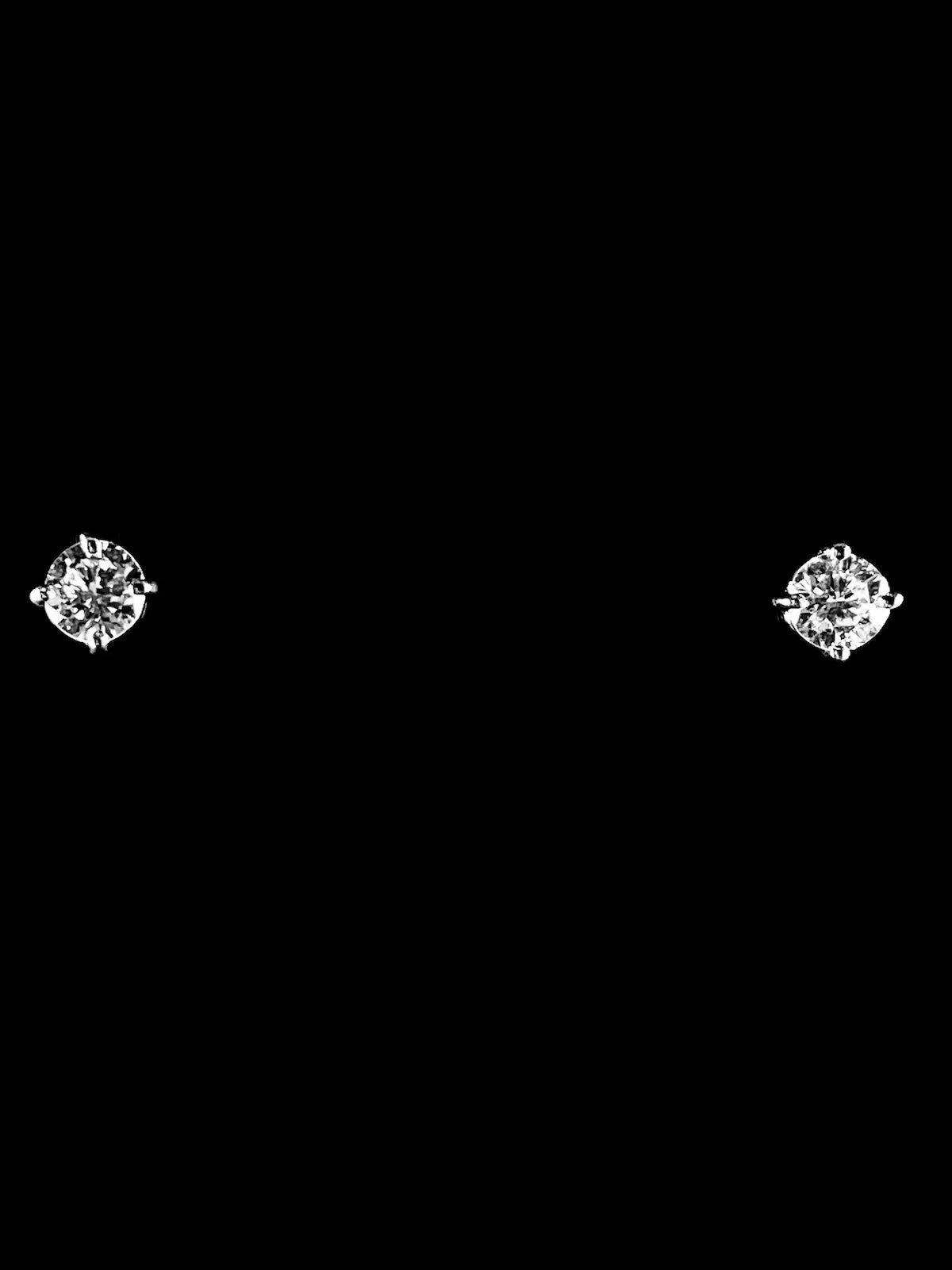 18ct White Gold 1.00ct Diamond Single Stone Stud Earrings