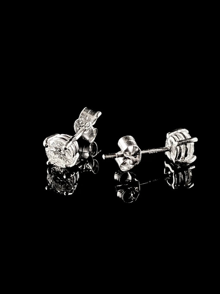18ct White Gold 1.00ct Diamond Single Stone Stud Earrings
