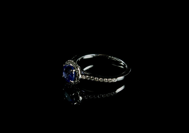 18ct Gold Diamond and Round 1.00ct Tanzanite Cluster Ring
