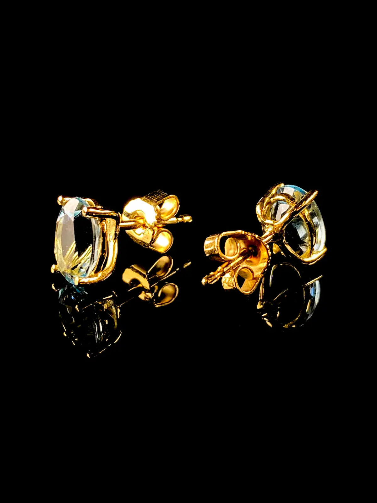 18ct Yellow Gold Oval Aquamarine Stud Earrings, 2.38ct