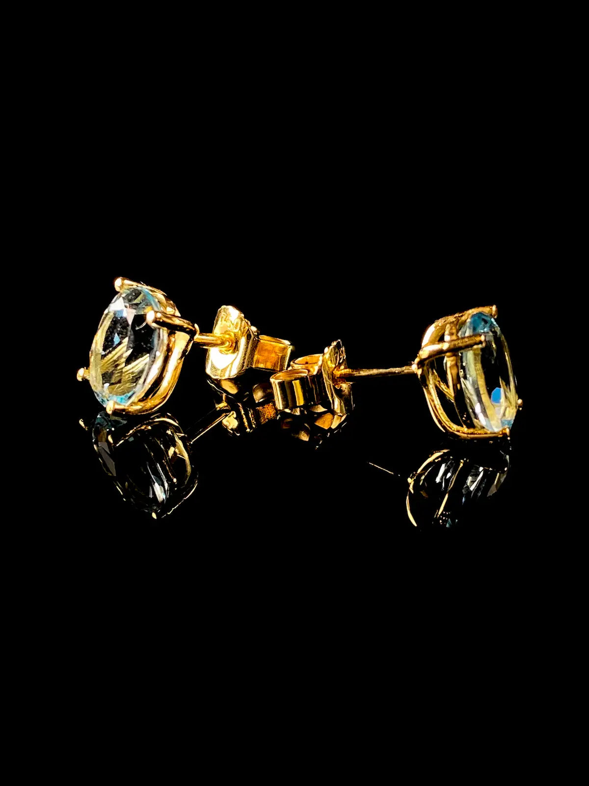18ct Yellow Gold Oval Aquamarine Stud Earrings, 2.38ct