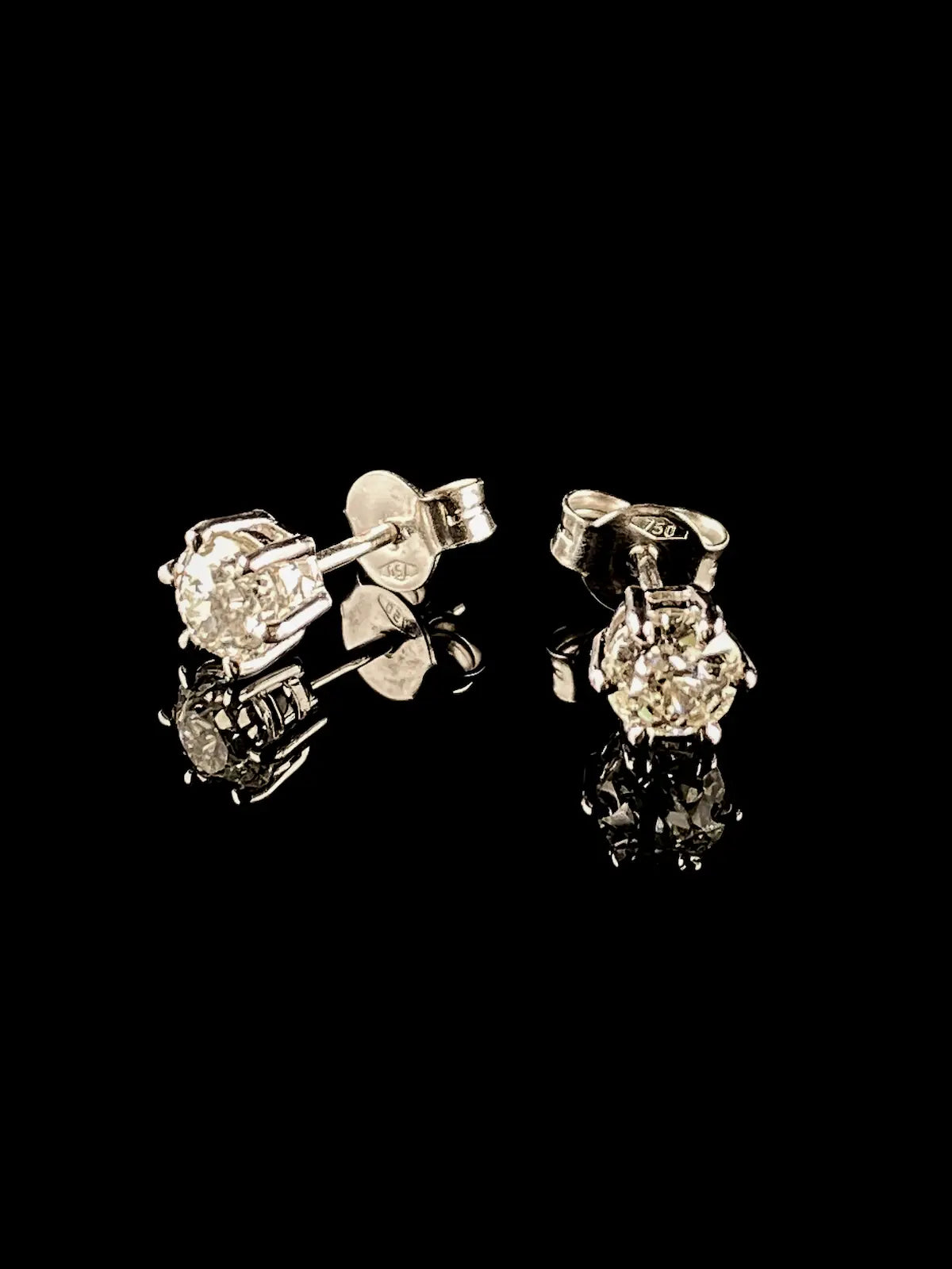 18ct White Gold Single Stone Diamond Stud Earrings, 1.05ct