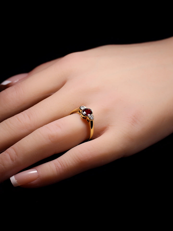 18ct Yellow Gold Three Stone 0.96ct Ruby and Diamond Ring