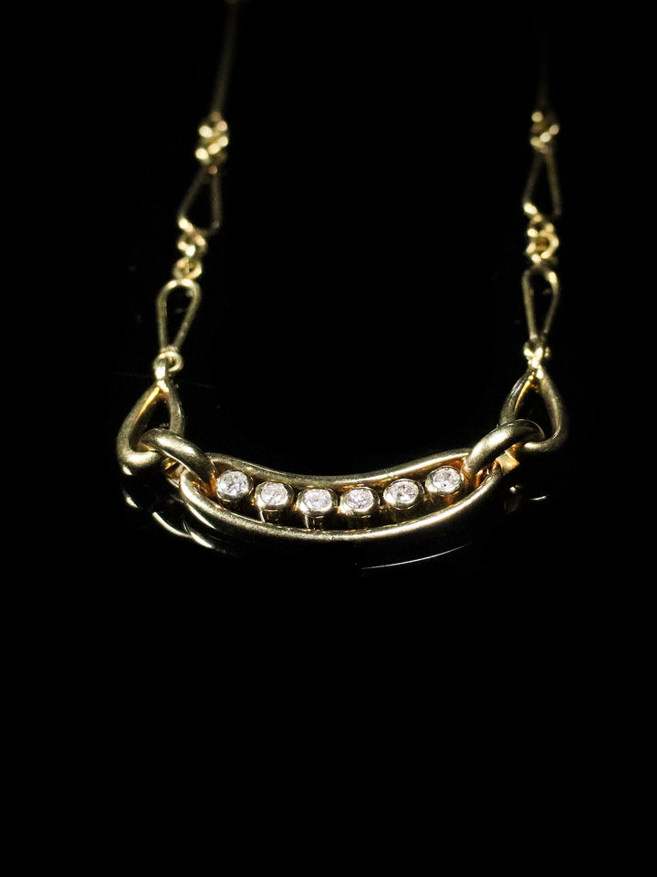 18ct Yellow Gold Fancy Link Chain with a Curved Row of Diamonds