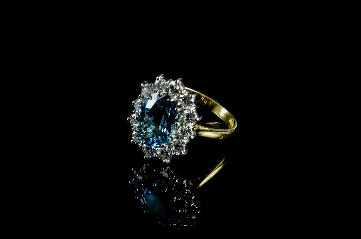 18ct Gold 3.30ct Aquamarine And Diamond Cluster Ring