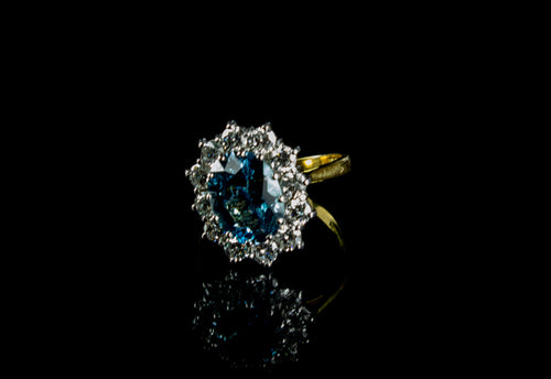 18ct Gold 3.30ct Aquamarine And Diamond Cluster Ring
