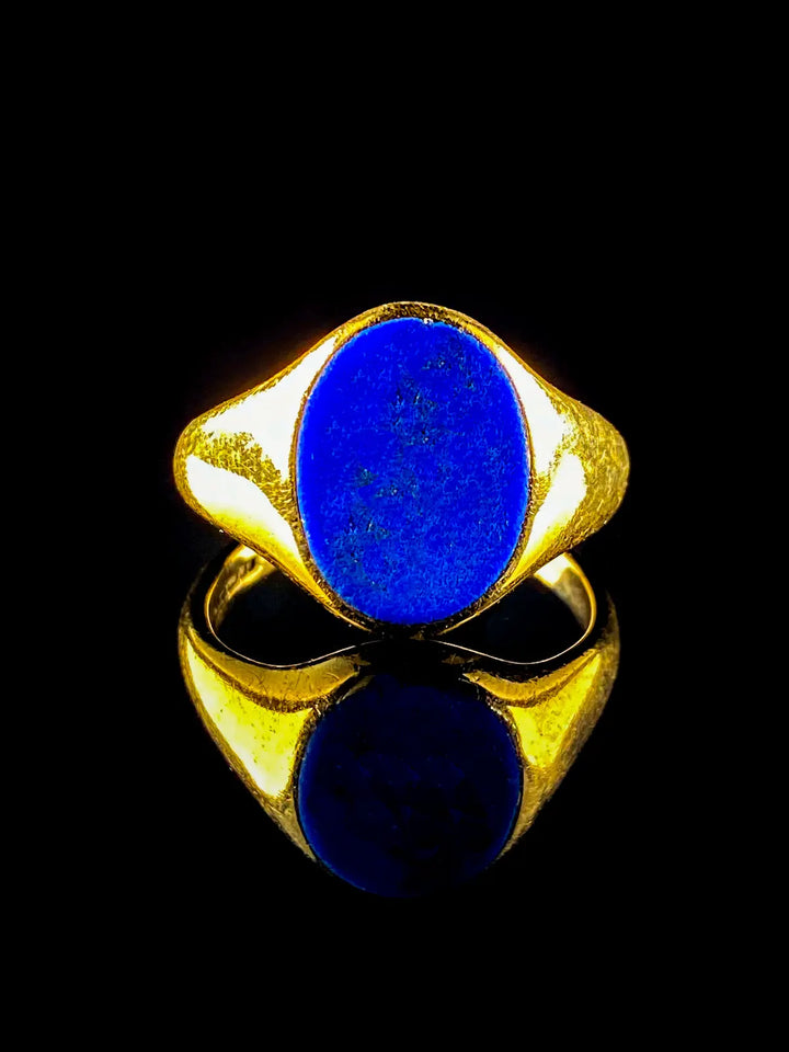 Vintage 9ct Gold Oval Lapis Lazuli Signet Ring