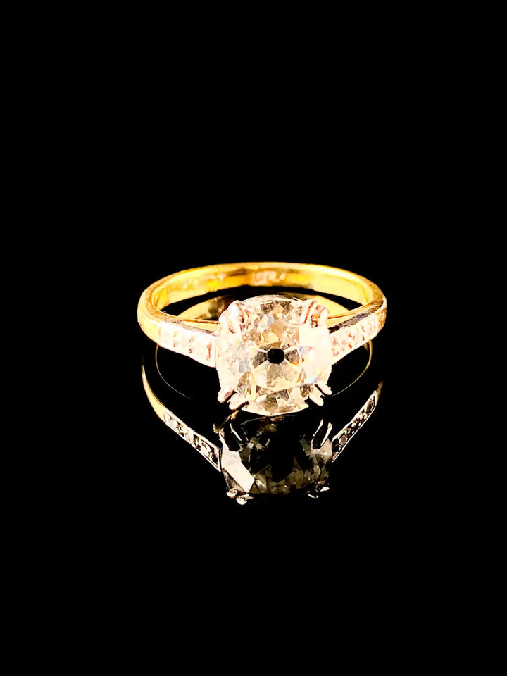 Art Deco 18ct Gold and Platinum Old Cut 1.67ct Diamond Solitaire Ring, Circa 1930