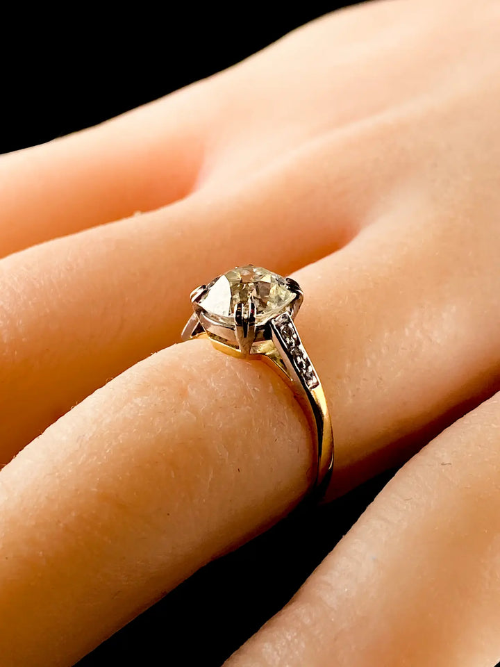 Art Deco 18ct Gold and Platinum Old Cut 1.67ct Diamond Solitaire Ring, Circa 1930