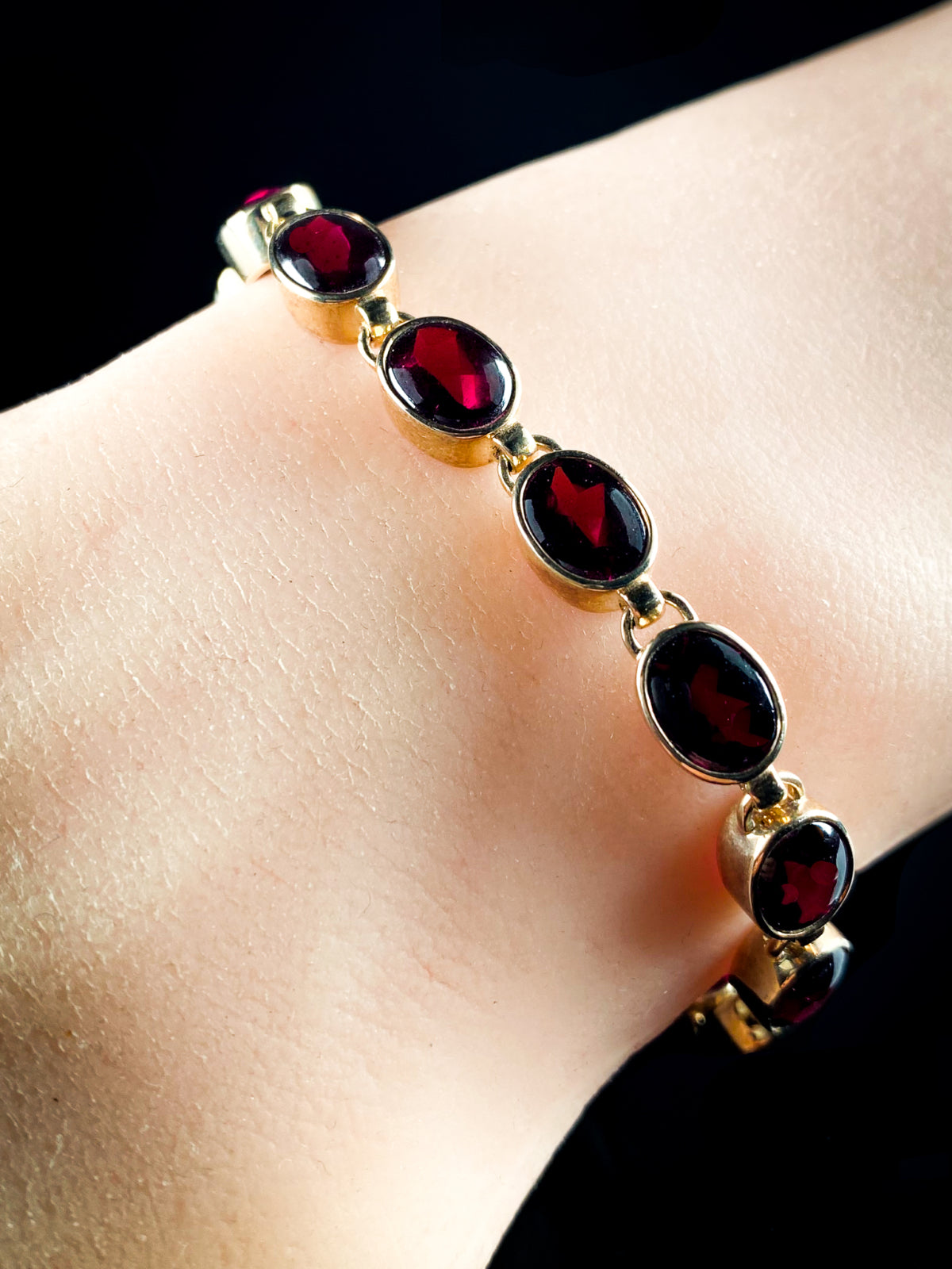 Vintage 9ct Yellow Gold Rhodolite Garnet Bracelet