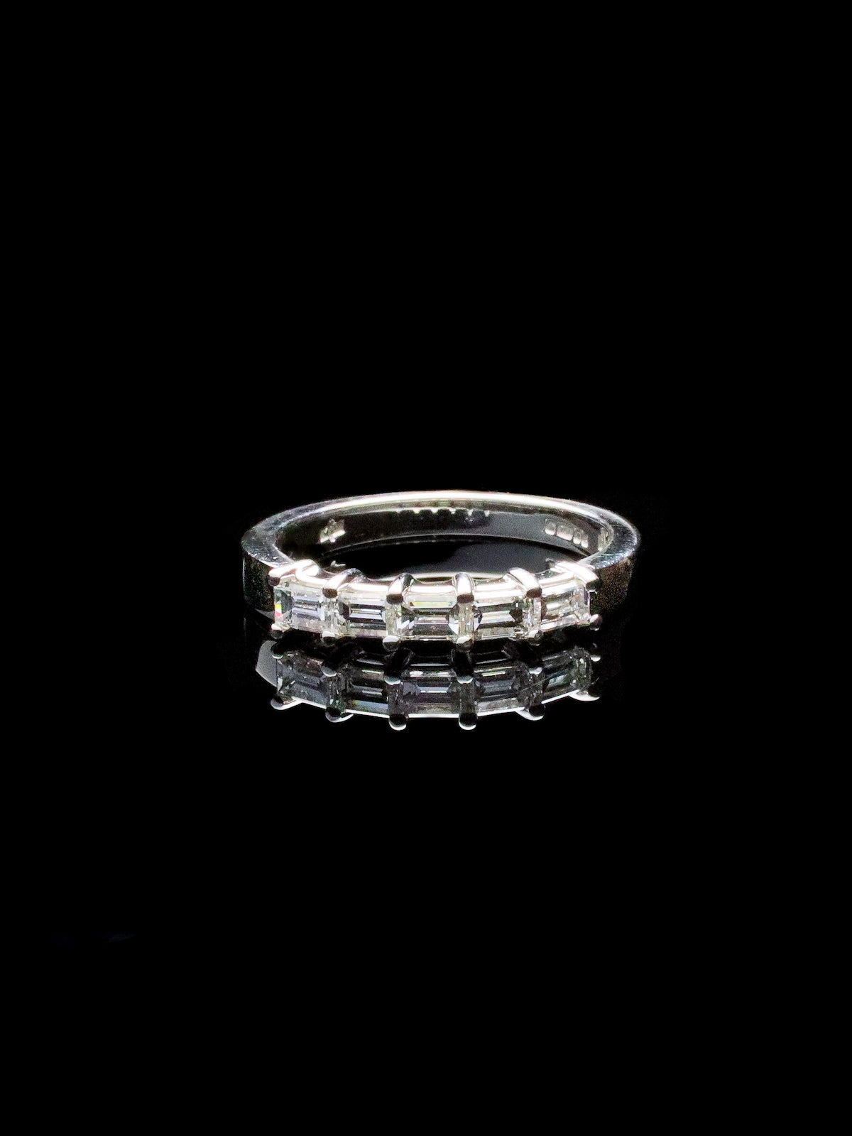 18ct White Gold Horizontal Baguette-cut Diamond Eternity Ring