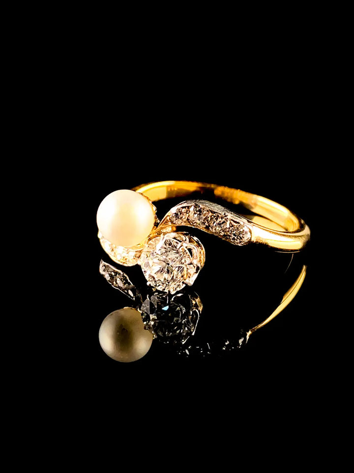 Art Deco 18ct Gold Toi et Moi Crossover Pearl and Diamond Ring, Circa 1930