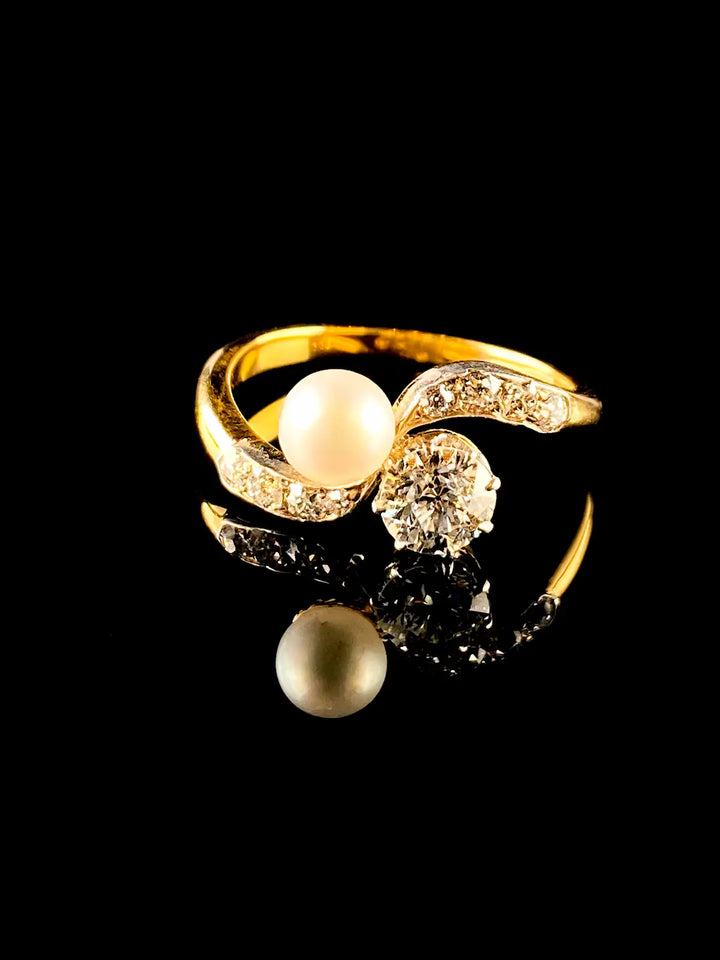 Art Deco 18ct Gold Toi et Moi Crossover Pearl and Diamond Ring, Circa 1930