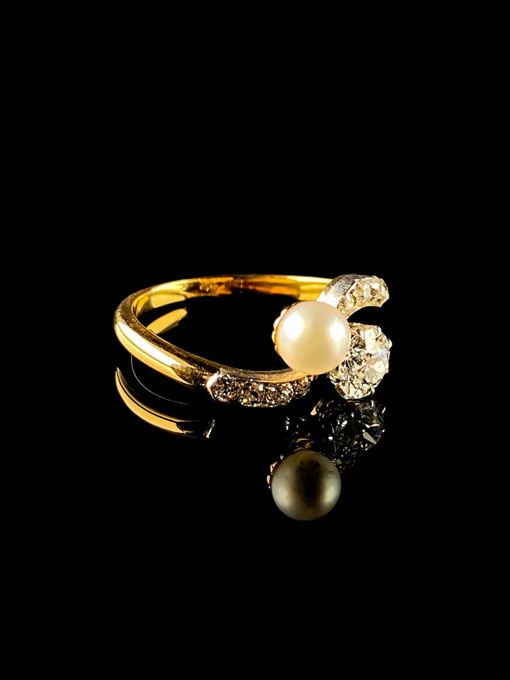 Art Deco 18ct Gold Toi et Moi Crossover Pearl and Diamond Ring, Circa 1930
