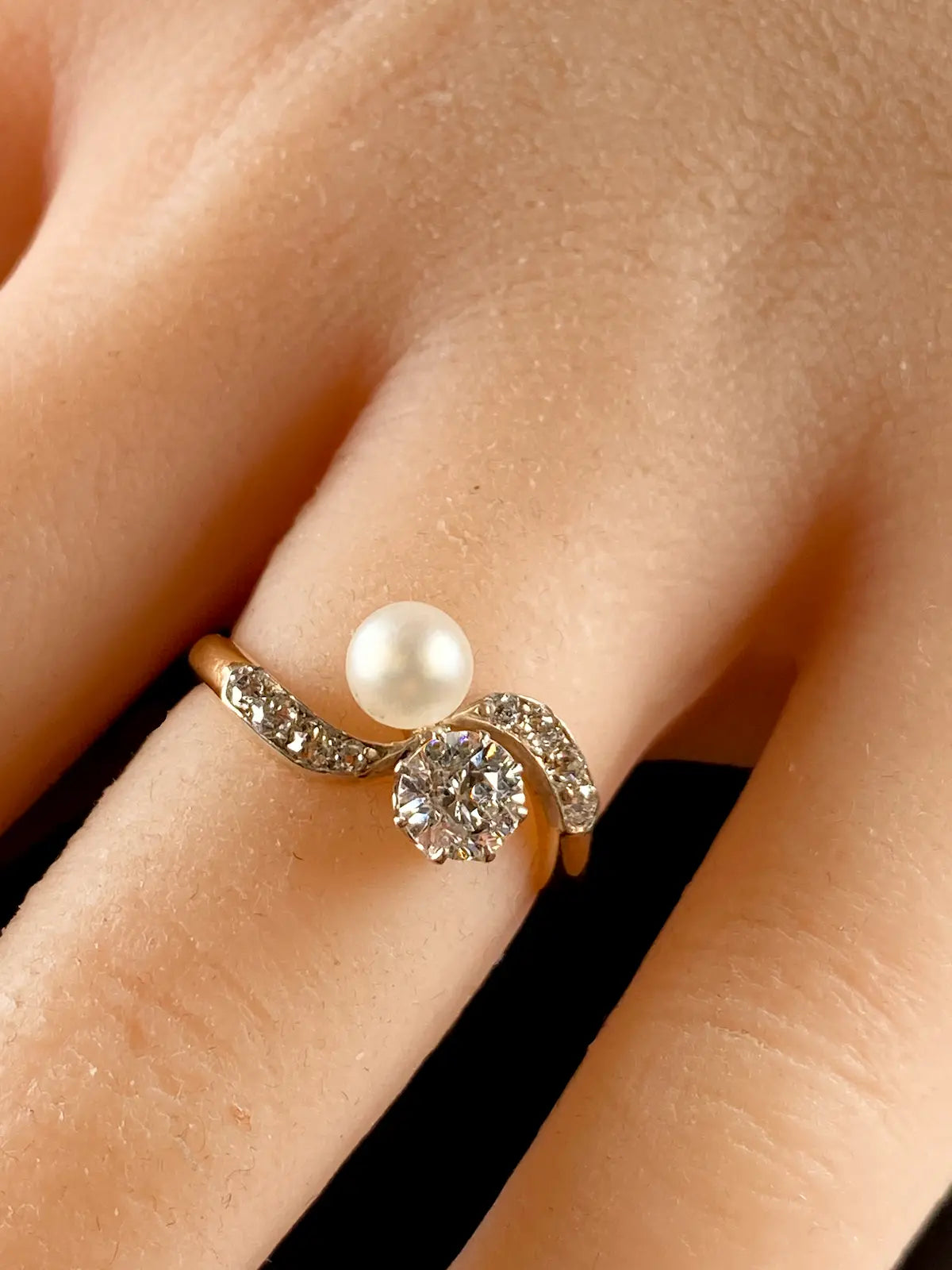 Art Deco 18ct Gold Toi et Moi Crossover Pearl and Diamond Ring, Circa 1930