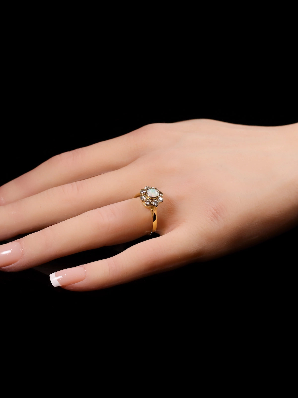 18ct Yellow Gold Bezel-Set Opal and Diamond Daisy Cluster Ring